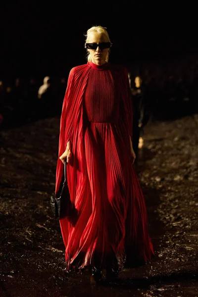 Look 34